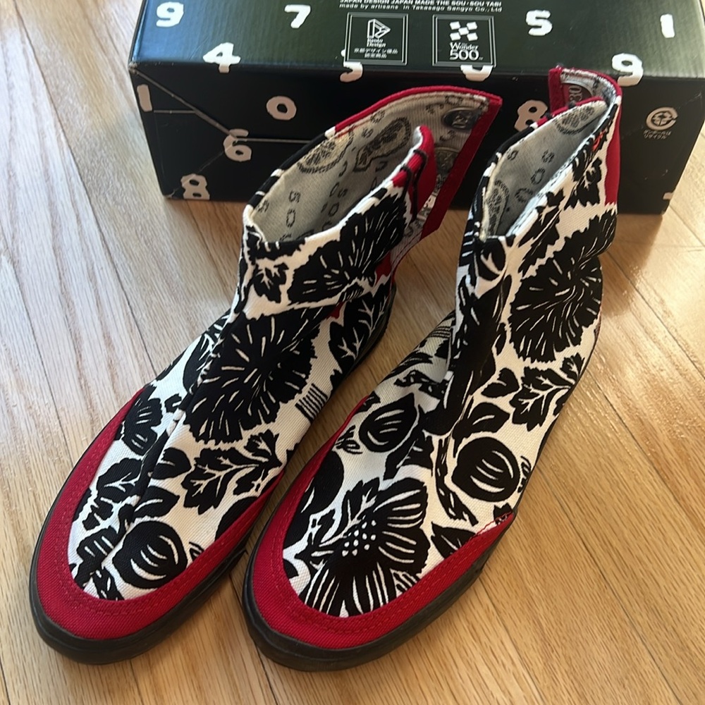 Sou Sou of Kyoto Japan Tabi Ninja Shoes Boots Women's 23cm red Print